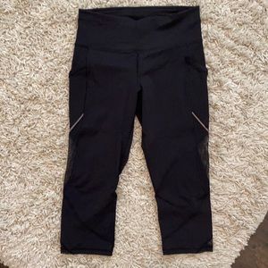 Lululemon side pocket capris